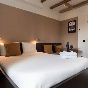 Kamer met een Queen Size Bed